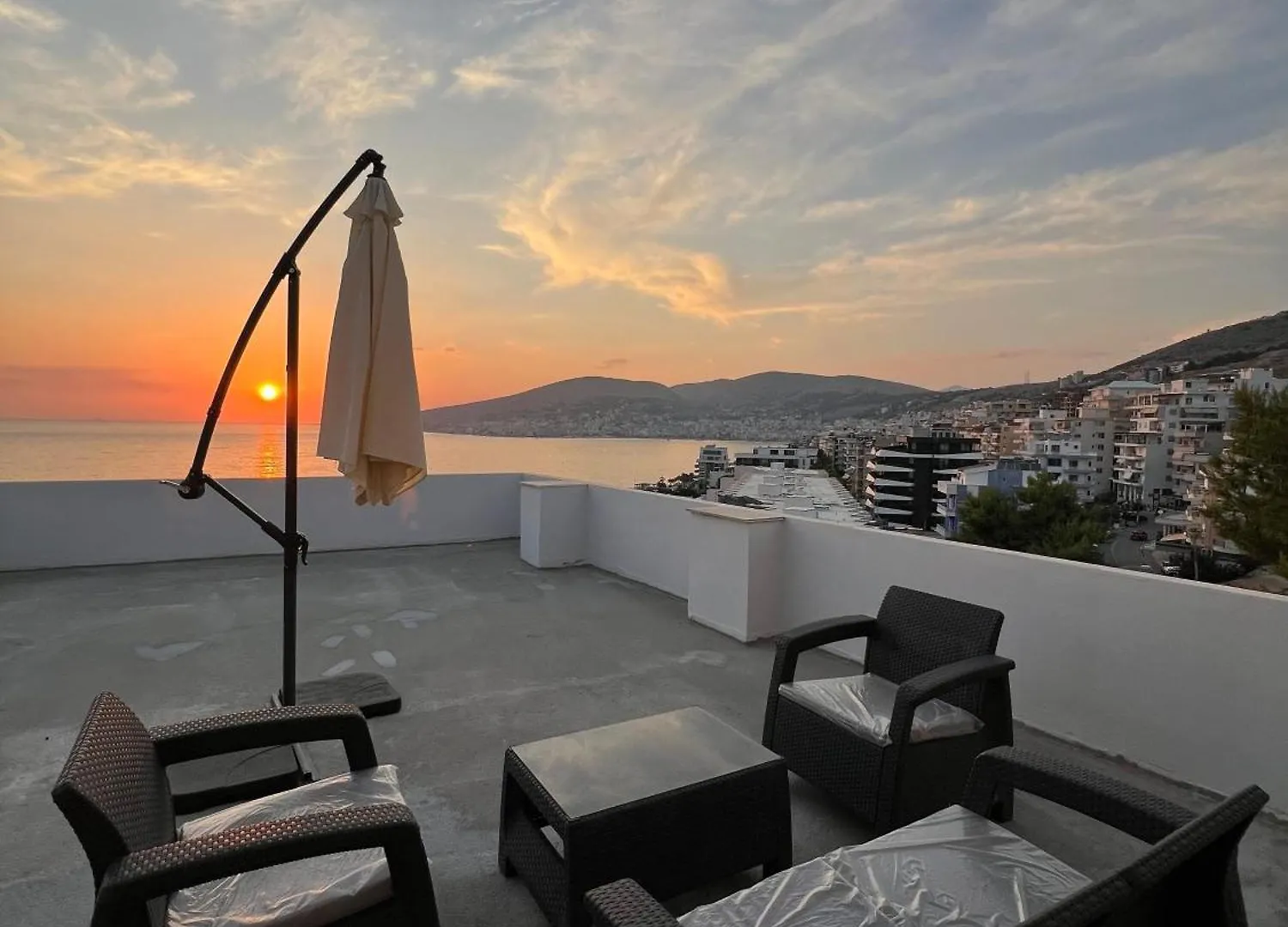 Grand Blue Lux Hotel Sarande 0*,