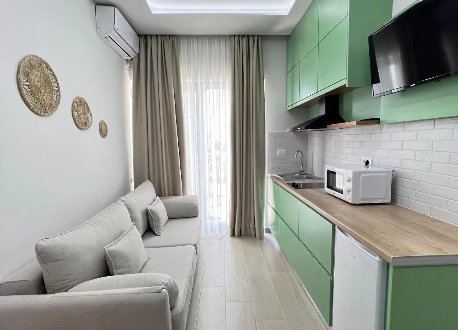 Grand Blue Lux Hotel Sarande